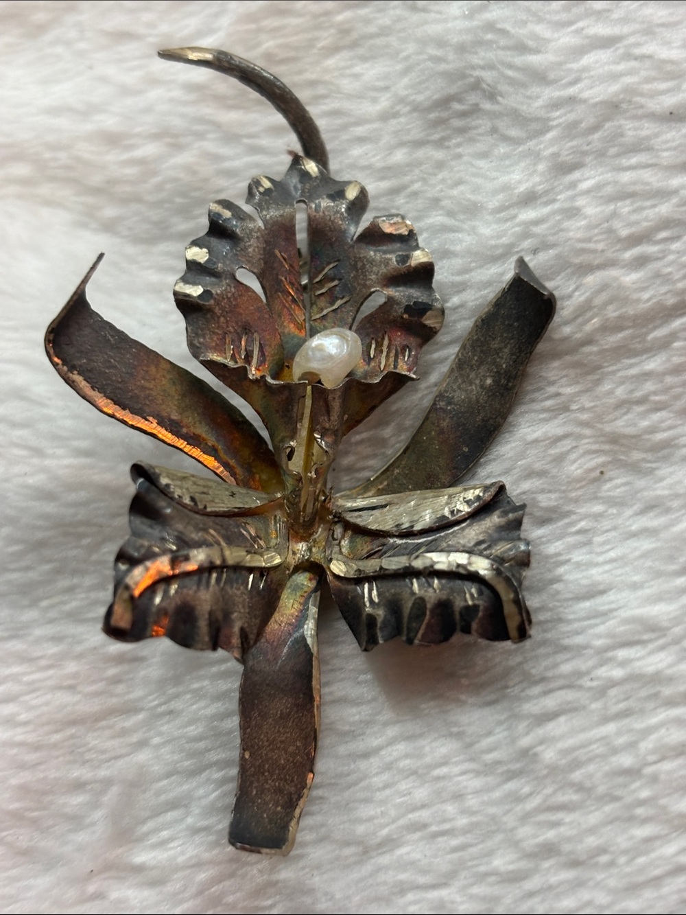 Victorian Vintage Floral Metal Brooch with Pearl Accent - Blackened Silver Tone